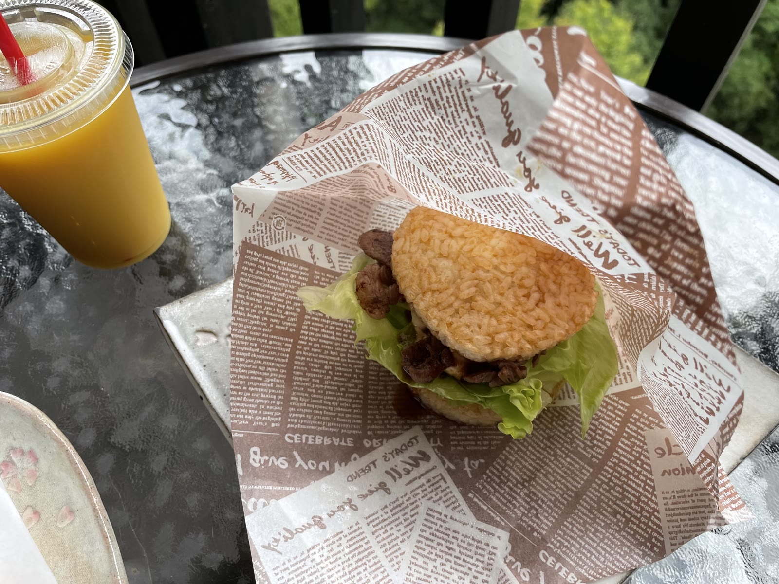 カフェ「アマテラス」の宮崎牛ライスバーガー